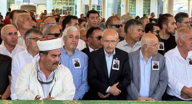 CHP ilçe kongresinde vefat eden Faruk Özdemir toprağa verildi