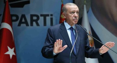 Cumhurbaşkanı Erdoğan: "Muhalefet cenahında hemen her gün yeni bir skandal patlak veriyor"