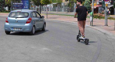 Elektrikli scooterlar geçtiğimiz yıl bin 840 adet kazaya karıştı