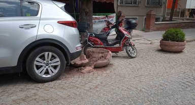 Eskişehir'de şanssız beton saksı yine hedef oldu