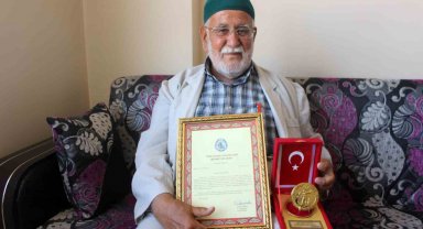 Evini Mehmetçik Vakfı'na bağışladı