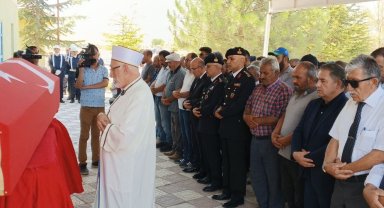 Evlilik isteğini reddeden Gazi babasını tüfekle öldürdü