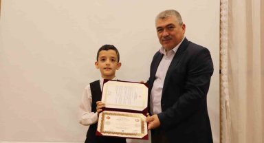 Hafızlık öğrencileri belgelerini aldı