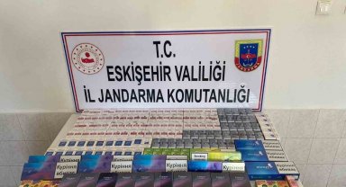 Kaçak sigara satışı yapan şüpheli jandarma tarafından yakalandı