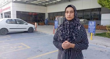 Kaldırımda yürürken üstlerine beton parçaları düşen baba ve kızı yaralandı