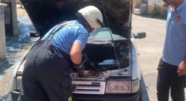 Karaman’da park halindeki otomobilde yangın çıktı