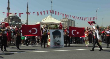 Kayseri'de 30 Ağustos coşkuyla kutlandı