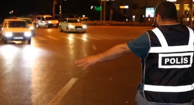 Kayseri'de 400 polis ile huzur uygulaması: 3 bin 420 kişi sorgulandı