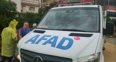 Kayseri'de sağanak yağış sele neden oldu