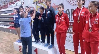 Kocasinan Masa Tenisi Takımı Şampiyon Oldu