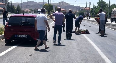 Konya'da karşıdan karşıya geçen yayaya otomobil çarptı