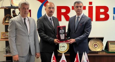 KTO Yönetim Kurulu Üyeleri ve Otomotiv Sektörü Temsilcilerinden Rusya Gezisi
