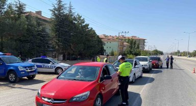 Kulu'da jandarma ve polisin denetimleri devam ediyor