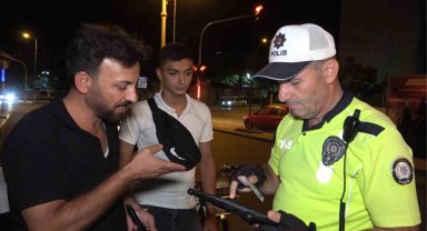 Motosiklet sürücülerine sıkı denetim: "Kask siparişi verdim" bahanesi cezadan kurtaramadı