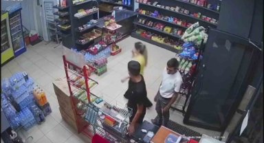 Müşteri gibi geldi, telefonu çalıp gitti