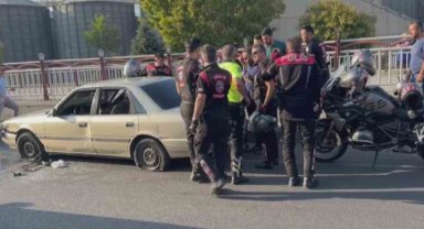 Polisten kaçan sürücü 11 araca çarptı, film gibi kovalamaca sonucu yakalandı