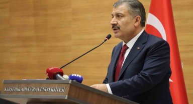 Sağlık Bakanı Koca: "Gençler, değerleri ve tarihlerine karşı tahrik edilmeye çalışılıyor"