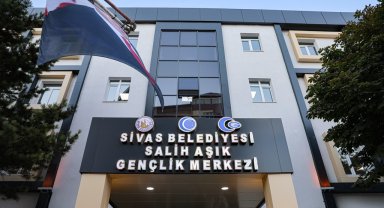 Salih Aşık Gençlik Merkezi hizmete açıldı