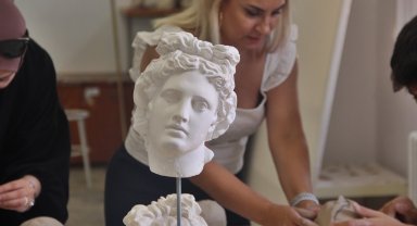 Sanat atölyelerinde çocuklar doyasıya eğlendi