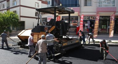 Sincan'da sıcak asfalt çalışması devam ediyor