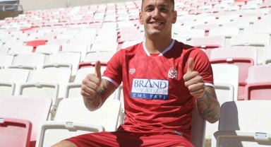 Sivasspor, Rey Manaj'ı renklerine bağladı