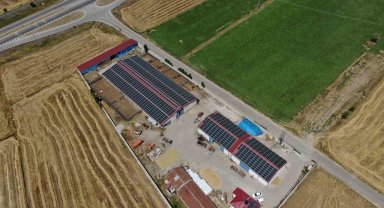 Tükettiği enerjiden fazlasını üretti, fazla ürettiği elektriği aktaracak yer arıyor