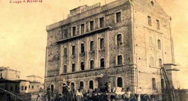 Türkiye Cumhuriyeti'nin ilk fabrikalarından Azmi Milli 99 yaşında