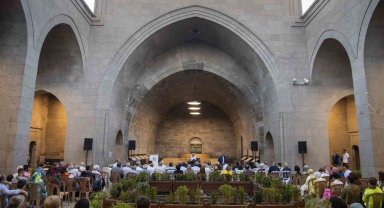 Vali Çiçek ve Başkan Büyükkılıç Eyvan Sohbetleri'ne Katıldı