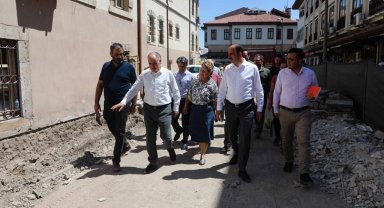 Vali Özkan ve Başkan Altay, Tarihi Valilik Binası restorasyon çalışmalarını yerinde inceledi