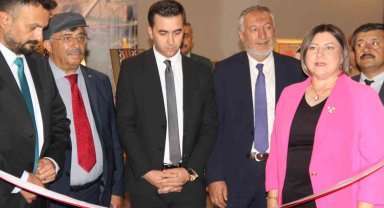 'Sandıkta Açan Sümbüller' Sergisi Açıldı