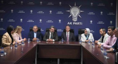 Akar ve Büyükkılıç'tan AK Parti Teşkilatı ile Tanışma toplantısı