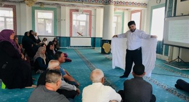 Akdağmadeni'nde umrecilere seminer verildi