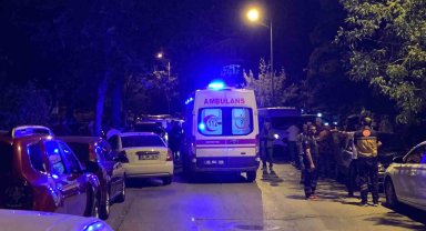 Araç içerisinde tartıştığı arkadaşını silahla vurarak öldürdü