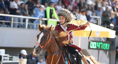 Atlı Okçuluk final müsabakaları nefes kesti