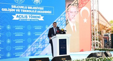 Bakan Tekin: "Eğitim öğretimi sadece okulda yürütülen bir süreç olarak görmüyoruz"