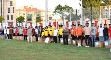 Başkan Büyükkılıç'tan Amatör Spora 1,5 Milyon TL'lik Malzeme Desteği