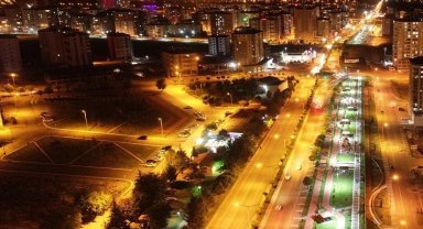 Başkan Çolakbayrakdar; "Projelerimizle daha modern ve akıllı şehirler inşa ediyoruz"