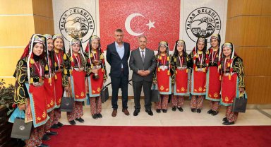Başkan Yalçın: "Kültürümüzü gelecek nesillere taşıyorsunuz"