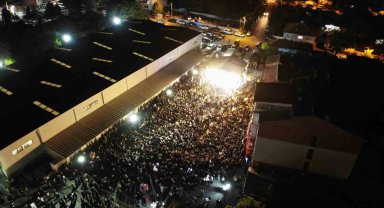 Beylikovalılar konserlerle eğlence dolu bir akşam yaşadı