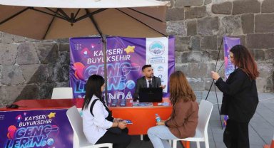 Büyükşehir'in 'rehberlik ve danışmanlık' hizmeti öğrencilerden tam not aldı