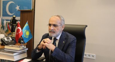 Cumhurbaşkanı Başdanışmanı Yalçın Topçu görevine devam ediyor
