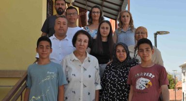 Eskişehir'de depremzedelerin moral kaynağı 'peçiç' oyunu oluyor