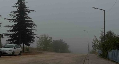 Eskişehir'in bazı bölgelerinde sabah saatlerinde sis hakim oldu