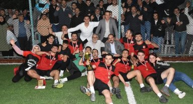 Geleneksel Halı Saha Futbol Turnuvası'nın şampiyonu Erenköy oldu