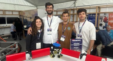 Hacettepe Üniversitesi öğrencilerinden taşınabilir baz istasyonu