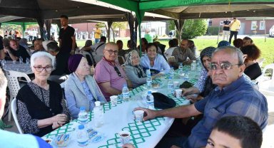 Hem aileleri ile bir araya geldiler hem de doyasıya eğlendiler