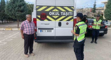 Jandarma'dan okul servislerine denetim