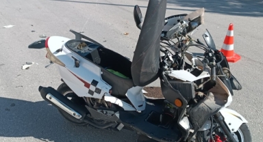 Karaman'da kamyonetle çarpışan motosikletli öğrenci ağır yaralandı   