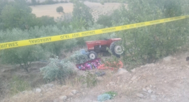 Karaman'da traktör bahçeye devrildi: 2 ölü, 1 yaralı