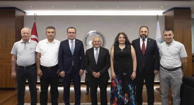 Kayseri SMMMO'dan Başkan Büyükkılıç'a Ziyaret